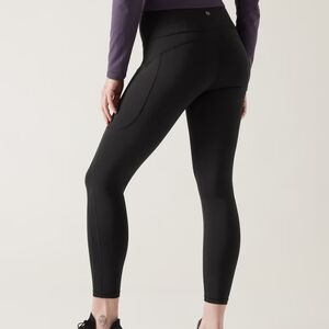 Athleta Ultimate Stash High Rise 7/8 Legging in Black